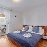 3 Апартаменты *