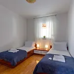 Апартаменты 3 *